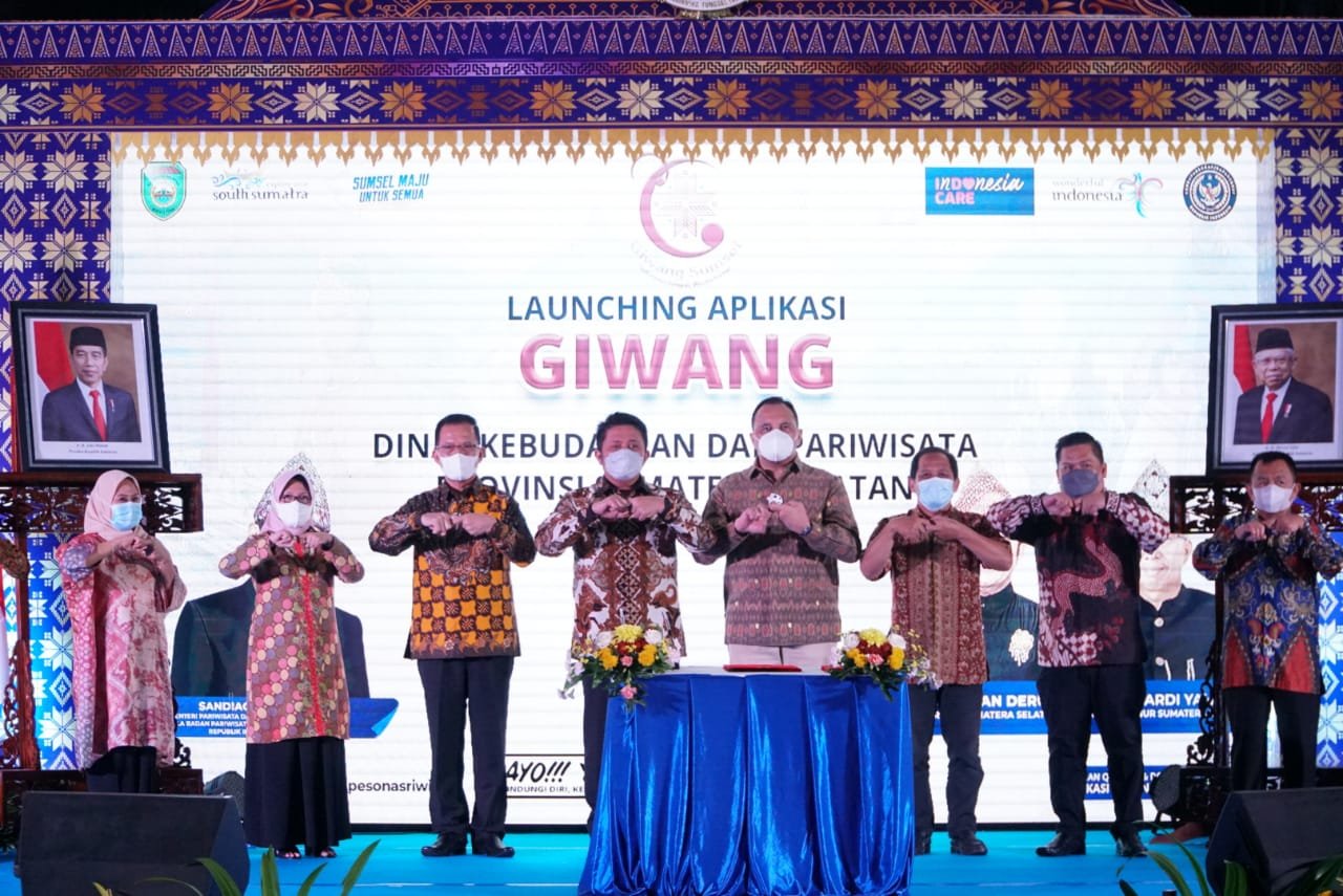 Peluncuran aplikasi wisata berbasis android bernama Genta Informasi Wisata Andalan yang Nyaman dan Gempita (Giwang) oleh Dinas Pariwisata dan Kebudayaan Sumsel. di Hotel Arista Palembang pada Sabtu (19/6/2021).