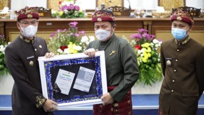 Gubernur Sumatera Selatan (Sumsel) H. Herman Deru hadir langsung dalam sidang paripurna istimewa DPRD Kota Pagar Alam dalam rangka memperingati  Hari Jadi Kota Pagar Alam ke-20 tahun 2020, Senin (21/6/2021). 