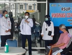 Mulai Hari ini Vaksinasi Covid 19 untuk Masyarakat Umum di RSMH Palembang