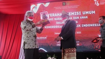 Wakil Gubernur Provinsi Sumatera Selatan (Sumsel), Mawardi Yahya menghadiri acara pemberian remisi bagi narapidana dan anak di Sumsel, Selasa (17/8/2021).