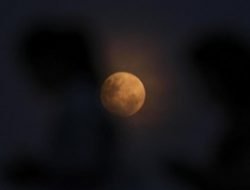 Fenomena Langka Blue Moon Malam Ini Terjadi Kembali 2024