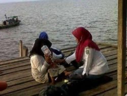 Kemenkes Minta Pemerintah Naikkan Gaji Nakes Dua Kali Lipat