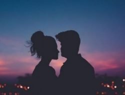 7 Sinyal Pertanda Pasangan Tak Mencintai Anda Lagi