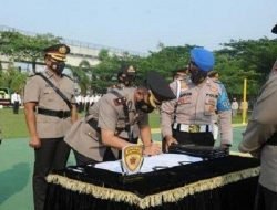 Kapolrestabes Palembang Pimpin Sertijab Perwira