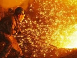 “Lockdown” China Lanjut, Harga Timah Ikut Terperangkap