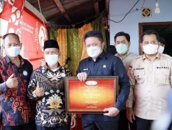 DPP PEKNAS Anugrahi Herman Deru Tokoh Tani Nasional