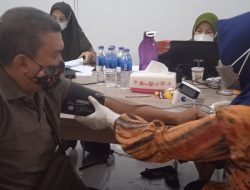 500 Warga Palembang Antusias Ikut Vaksin Hanura