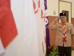 60 Tahun Pramuka Indonesia Ridwan Kamil Disematkan Lencana Karya Bakti