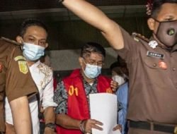Edi Hermanto Absen Saksi Sidang Masjid Sriwijaya