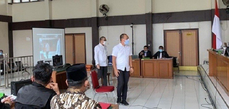Bupati non aktif Muara Enim Juarsyah saat menjalani sidang. (Foto : istimewa)