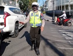 Viral Polisi Bantu Pengendara Sepeda Motor Mogok, Aiptu Dadang Mashur Sempat Ketakutan