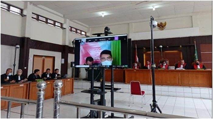 Sidang vonis dengan agenda pembacaan putusan terhadap empat terdakwa kasus dugaan korupsi pembangunan Masjid Raya Sriwijaya Jakabaring Palembang, Jumat (19/11/2021).