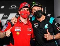 Valentino Rossi Harap Francesco Bagnaia Jangan Salah Pilih Ban