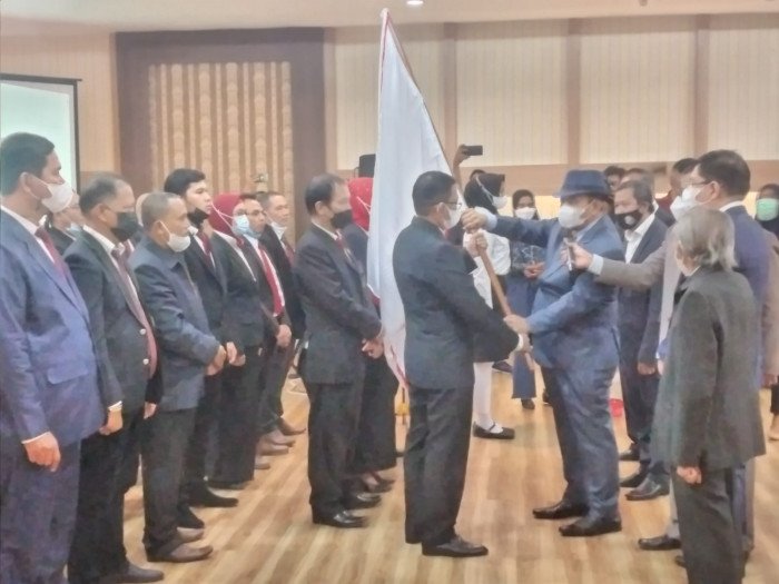 Presiden Kongres Advokat Indonesia (KAI), Erman Umar SH melantik Ketua dan diikuti dengan Pengukuhan Pengurus Dewan Pimpinan Daerah Kongres Advokat Indonesia (DPD KAI) Provinsi Sumatera Selatan Periode 2021-2026 di Hotel Swarna Dwipa Palembang, Sabtu (11/12/2021).