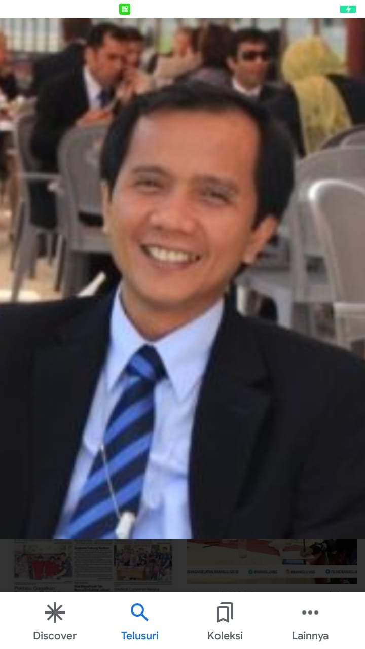 Staf Ahli Presiden bidang Hukum Nur Kholis SH MA