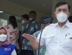 Pemerintah Batal Terapkan PPKM Level 3 Seluruh Indonesia Saat Nataru