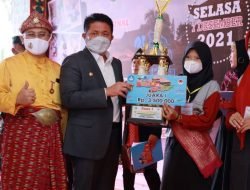 Herman Deru : Cerdas Harus Dibarengi Kejujuran dan Wawasan