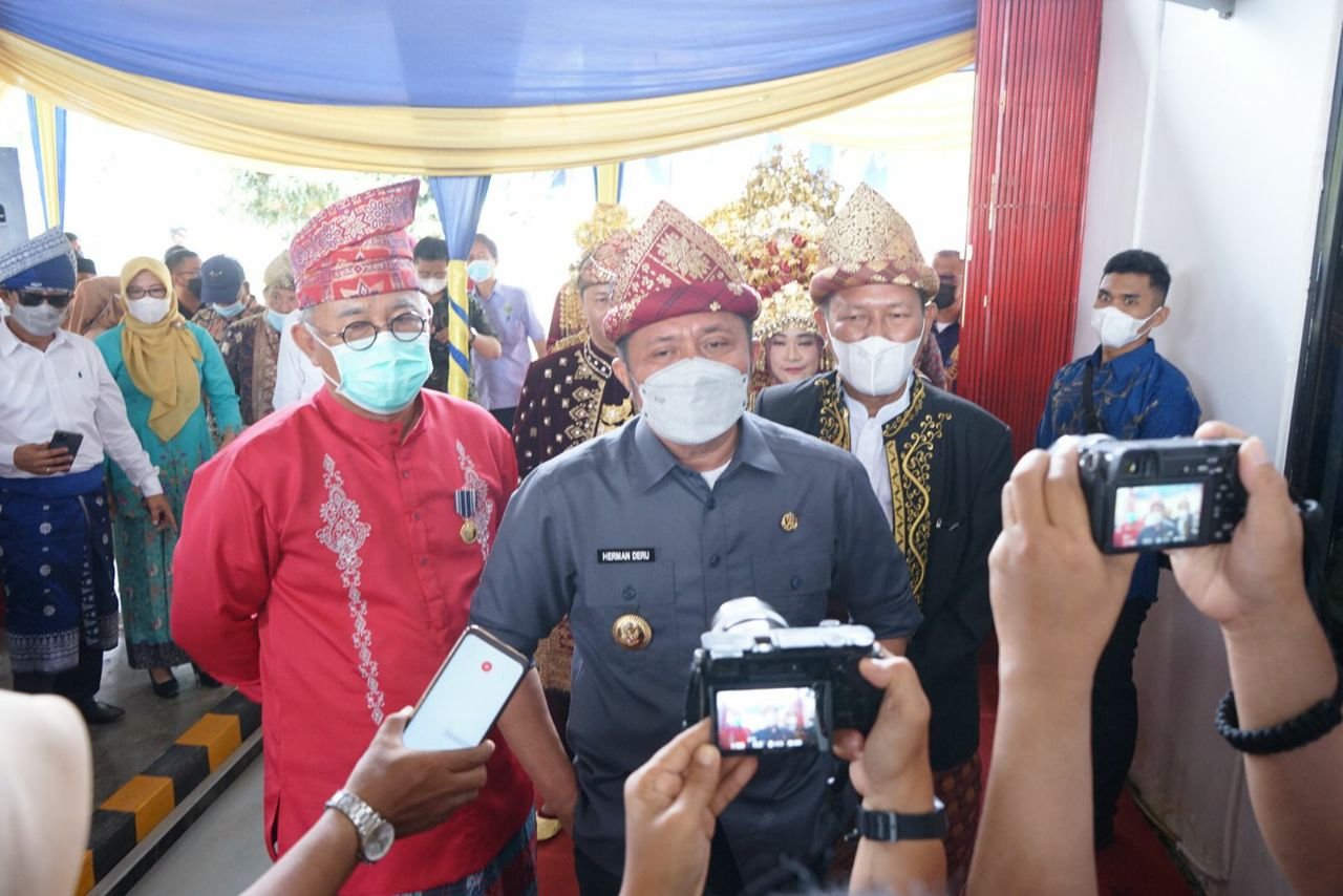 Gubernur Sumsel H Herman Deru menegaskan Pemprov Sumsel akan menerapkan metode penanganan dan pencegahan covid-19 yang fleksibel saat nataru.