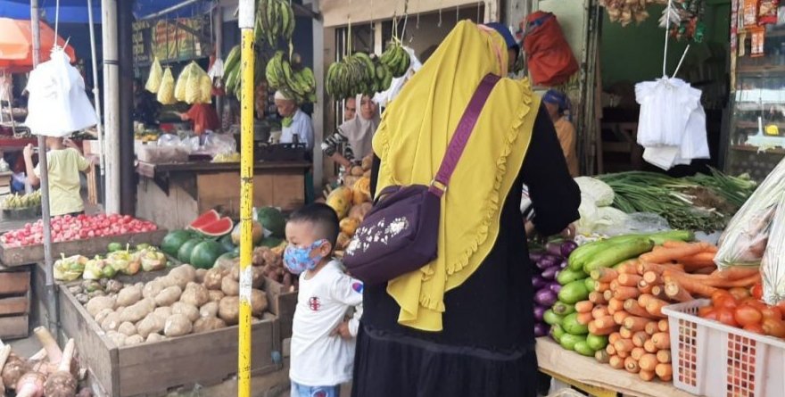 Sejumlah harga sembako naik di pasaran saat menjelang tahun baru 2022