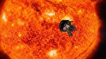 Ilustrasi dari NASA menunjukkan pesawat ruang angkasa Parker Solar Probe mendekati matahari.