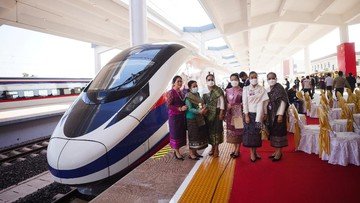 Peresmian proyek kereta cepat Laos-China. (REUTERS/PHOONSAB THEVONGSA)