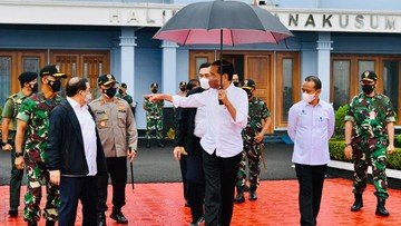 Presiden Joko Widodo bertolak menuju Provinsi Kalimantan Utara (Kaltara) dalam rangka kunjungan kerja, Selasa (21/12/2021). (Foto: Laily Rachev - Biro Pers Sekretariat Presiden)