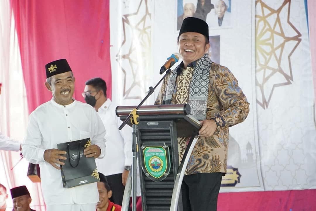 Gubernur Sumsel H Herman Deru di daulat sebagai Mastasyar