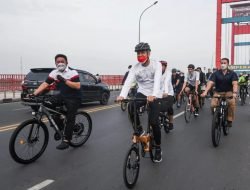 Dua Gubernur Gowes Bareng Keliling Kota Palembang