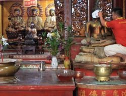 Cuci Patung dan Ritual Antar Dewa ke Langit 2022