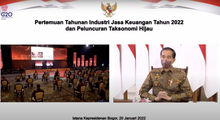 Presiden Jokowi menghadiri Pertemuan Industri Jasa Keuangan Tahun 2022 dan Peluncuran Taksonomi Hijau Indonesia, secara virtual dari Istana Kepresidenan Bogor, Jabar, Kamis (20/01/2022) (Sumber: Tangkapan Layar)