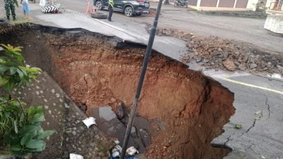 Jalan Nasional Penghubung Muara Enim-OKU Amblas