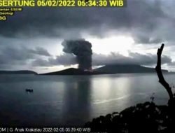 Gunung Anak Krakatau Meletus Lagi