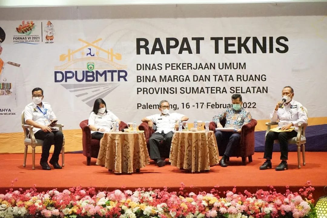 Rapat Teknis Dinas PU Bina Marga Dan Tata Ruang Prov. Sumsel, di Grand Atyasa Palembang, Rabu (16/2/2022). 