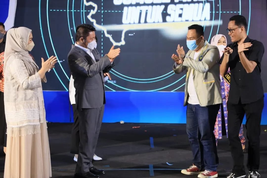 Herman Deru Launching Gerakan Literasi Bahasa Isyarat Pertama di Indonesia bagi Kaum Difabel 