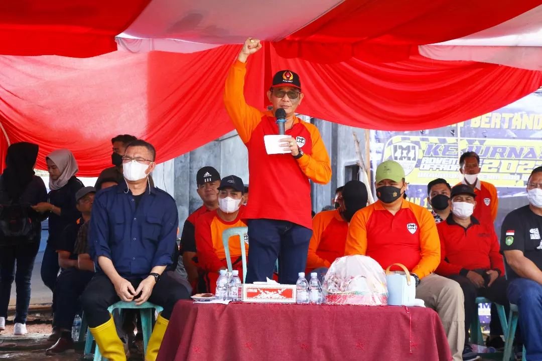 Bupati Penukal Abab Lematang Ilir (PALI), Ir H Heri Amalindo MM., membuka Kejuaraan Nasional (Kejurnas) seri 1 Off-road, Sabtu, (12/3/2022).