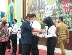 220 Tenaga Pendamping Peningkatan Produksi Perkebunan Dikukuhkan