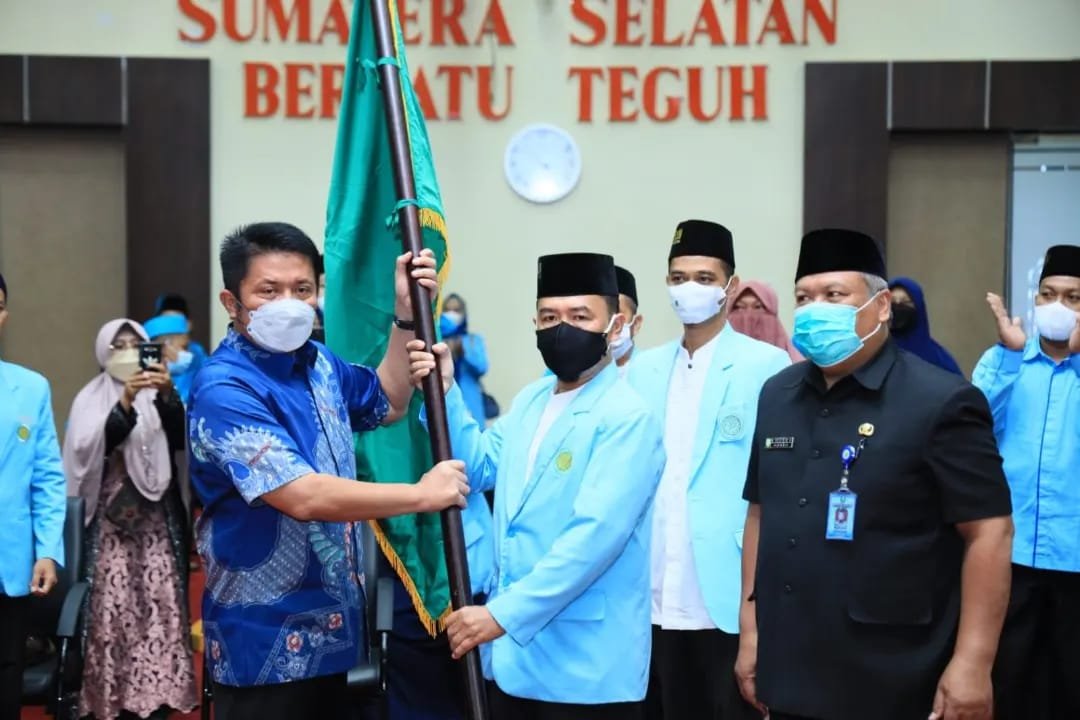 Herman Deru melepas Khafilah Festival Anak Sholeh Indonesia (FASI) XI Tingkat Nasional Tahun 2022 Sumsel, di Auditorium Bina Praja, Kamis (24/3/2022)