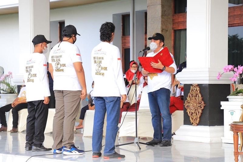 Gubernur Sumatera Selatan (Sumsel) H. Herman Deru mengukuhkan Muhammad Nizar Dimas sebagai Ketua Umum Sedan Sriwijaya Community Reborn (SSCR) Sumsel.