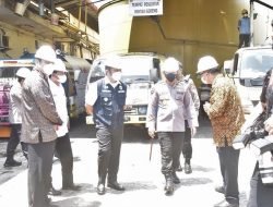 Herman Deru Dampingi Kapolri Tinjau Produksi-Distribusi Migor Curah