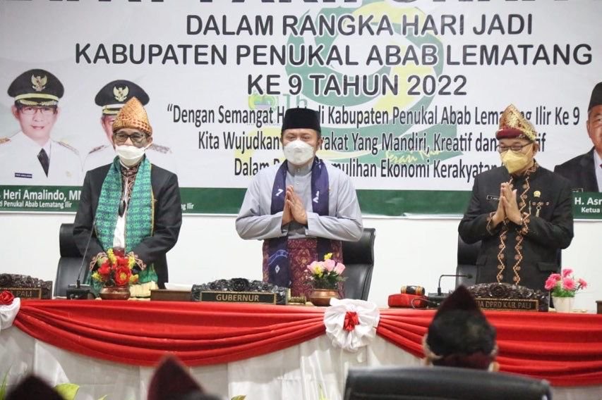 Herman Deru ketika menghadiri rapat paripurna HUT ke 9 Kabupaten PALI, Jum'at (22/4).