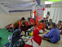 Tim Trauma Center BPBD Sumsel Turun ke Korban Kebakaran di Sungsang