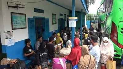 Tiket Bus Melambung Hingga 50 Persen