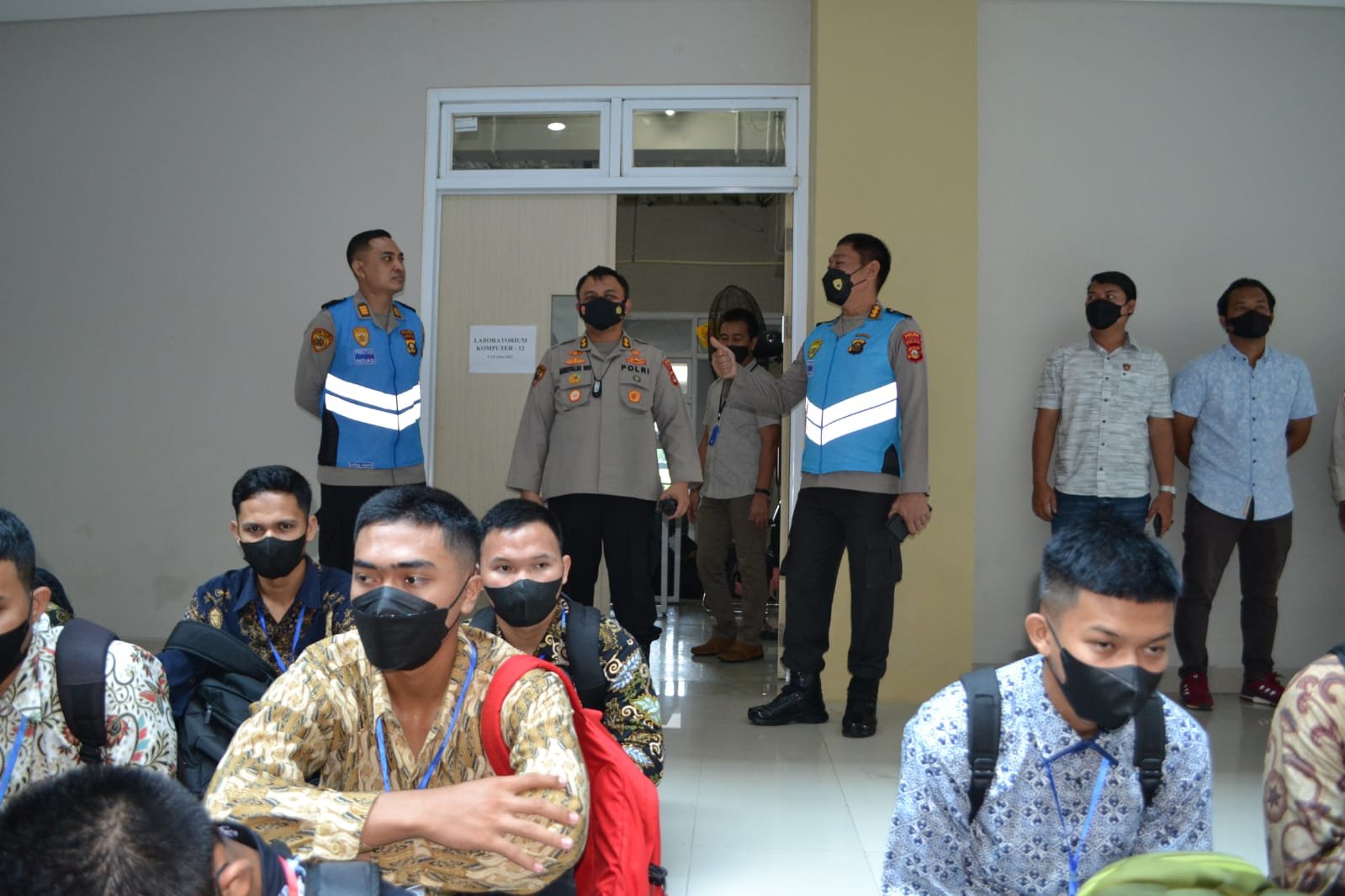 ujian akademik seleksi penerimaan bintara Polisi Republik Indonesia