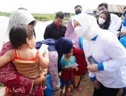 Momen HUT Sumsel ke-76, Feby Deru Salurkan Tali Asih