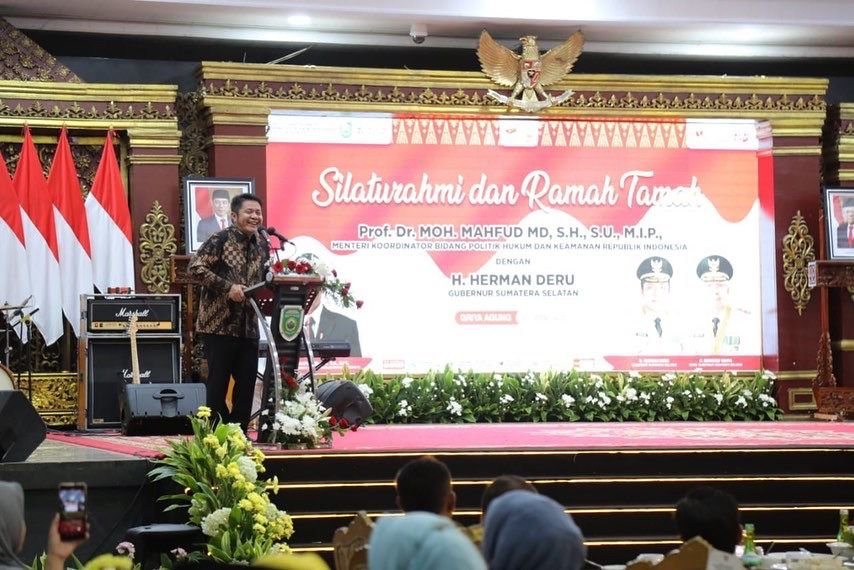 Gubernur Sumsel H.Herman Deru