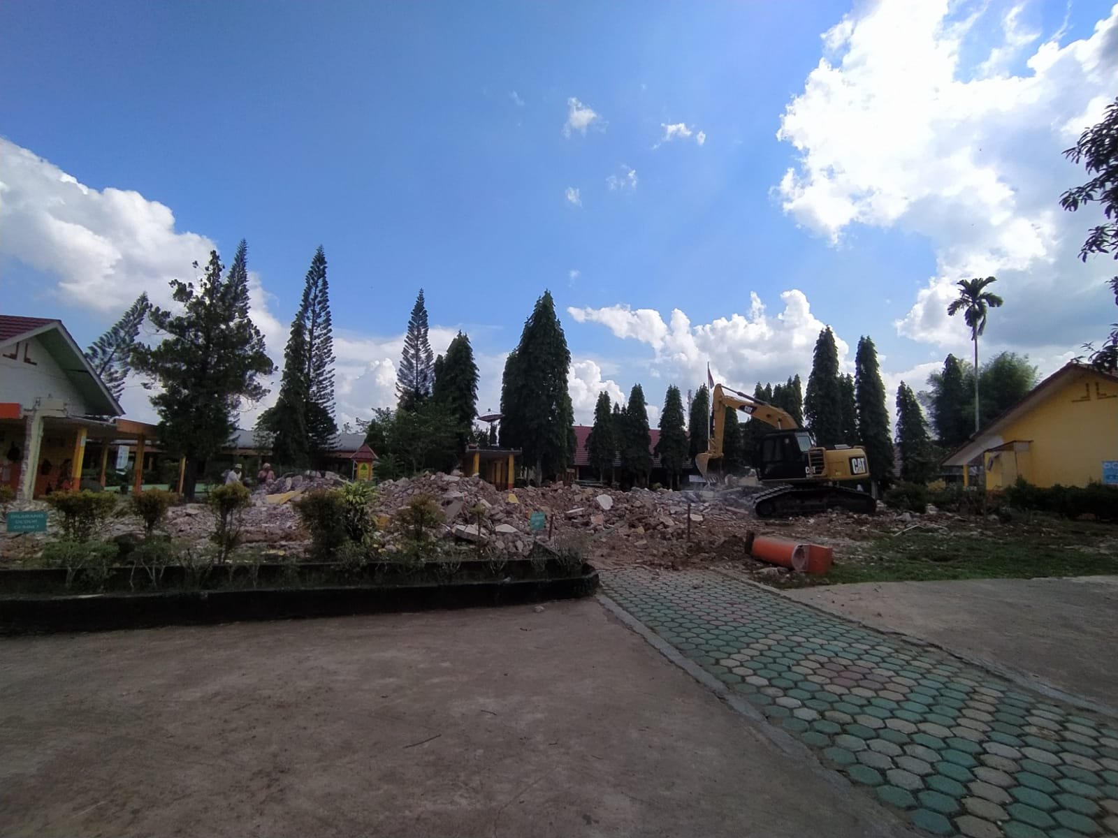 Pemugaran Gedung SMP Negeri 1 Banyuasin III telah dimulai