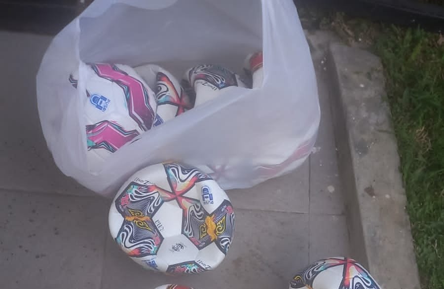 Bola bantuan Dinas Pemuda dan Olahraga Provinsi Sumatera Selatan