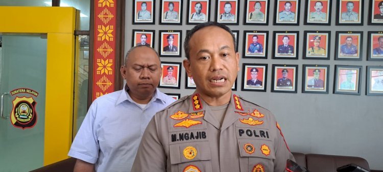 Kapolrestabes Palembang, Kombes Pol Mokhamad Nngajib didampingi Kasatreskrim, Kompol Tri Wahyudi.