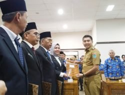 Lantik 6 Pejabat Eselon II, Bupati Panca: Jadi Pemimpin Jangan Enteng Kuping