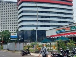 BREAKING NEWS..Ketua DPC SPI Banyuasin Tertangkap Kamera di Gedung KPK, Ada Apa?